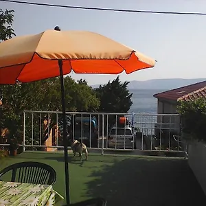 Nena Apartman