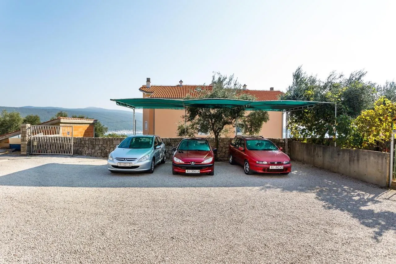 Apartments With A Parking Space Kornic, Krk - 5306